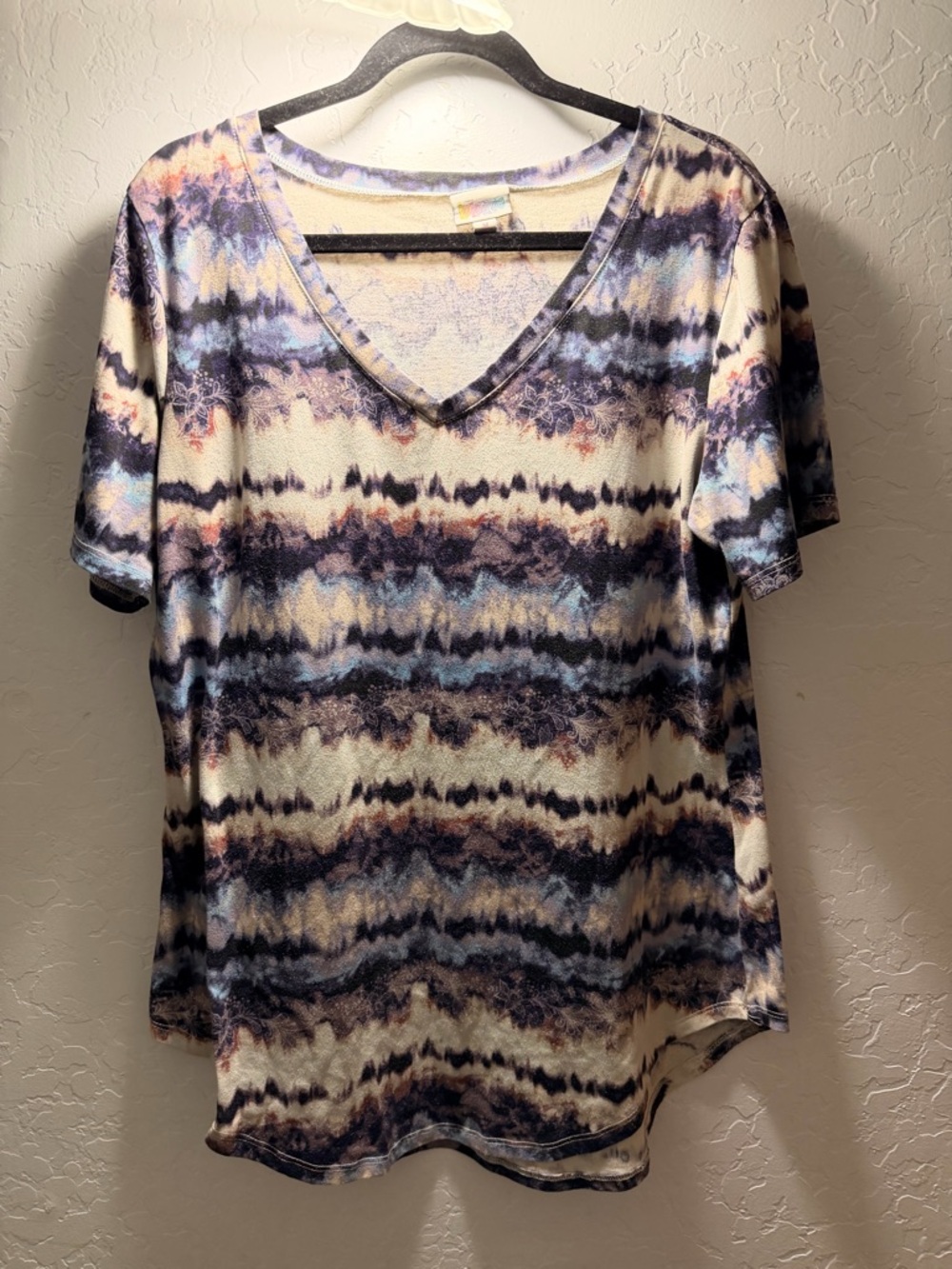 LuLaRoe V-Neck Short Sleeve Tie-Dye Top - Cream, Navy & Pale Blue
